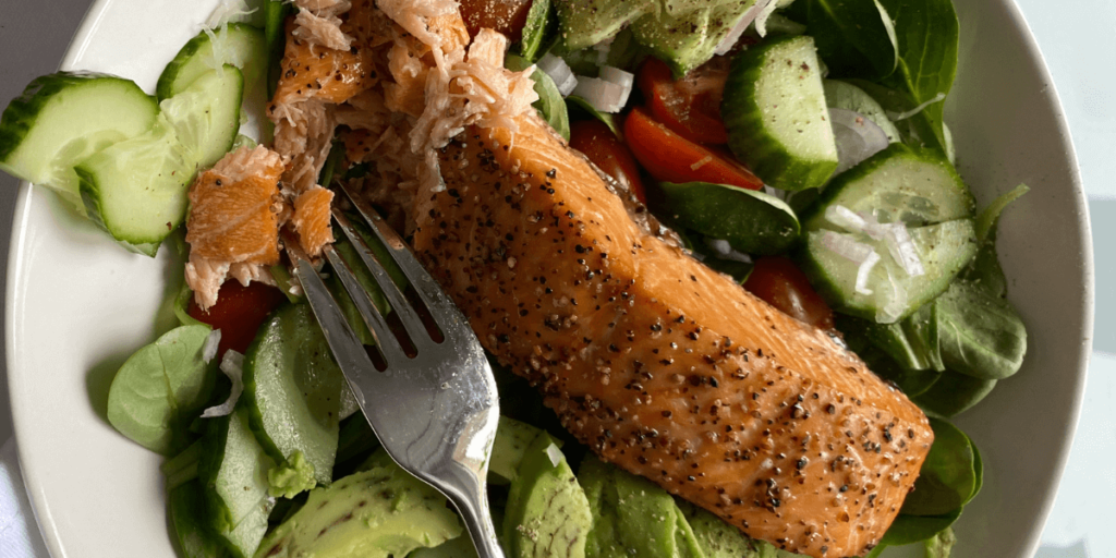 Lachs mit Salat