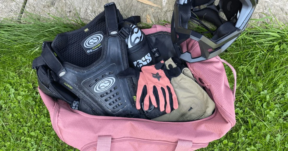 Was braucht man alles im Bikepark? – Wir packen die Bikepark Tasche!