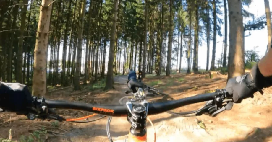 Knochenbrüche verhindern beim Mountainbike Sturz